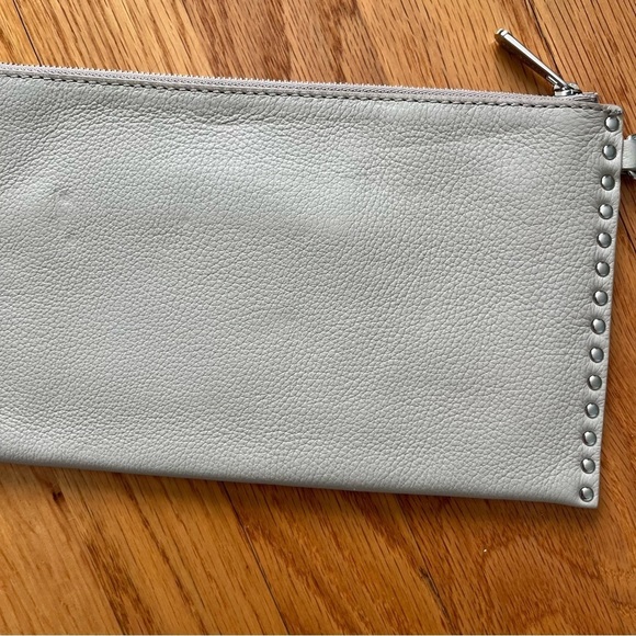 Micheal Kors Astor Silver Studded Cement Gray Wristlet One Size NWT *FLAWED* - Picture 15 of 15